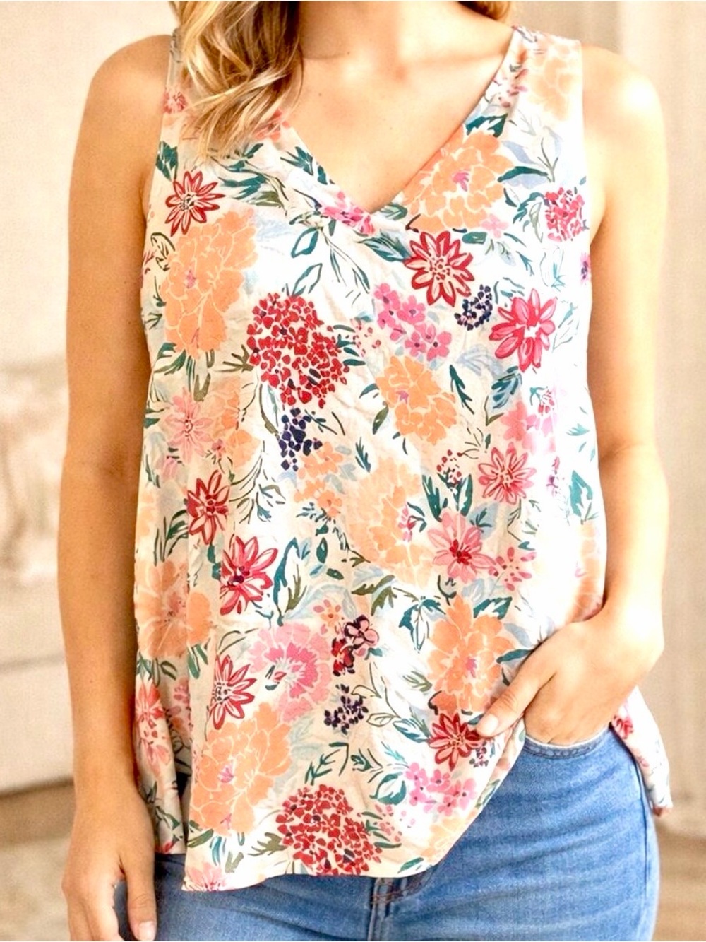 Loft Floral Sleeveless V-Neck Tank Top 🌸 | Size X-Small